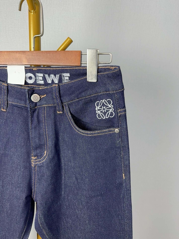 ブランドジーンズ全体デザイン